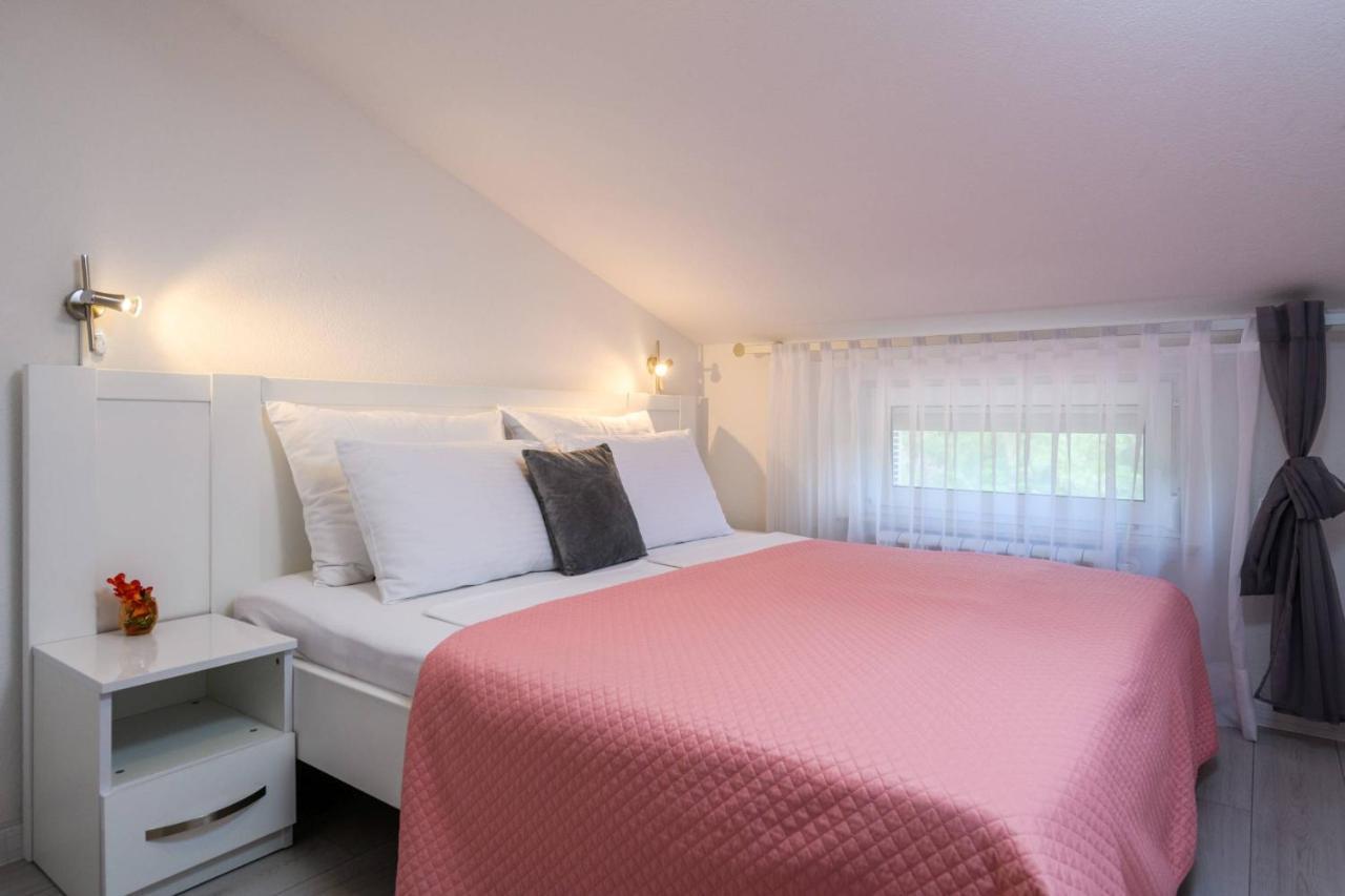 Apartments Somi Porec Ngoại thất bức ảnh