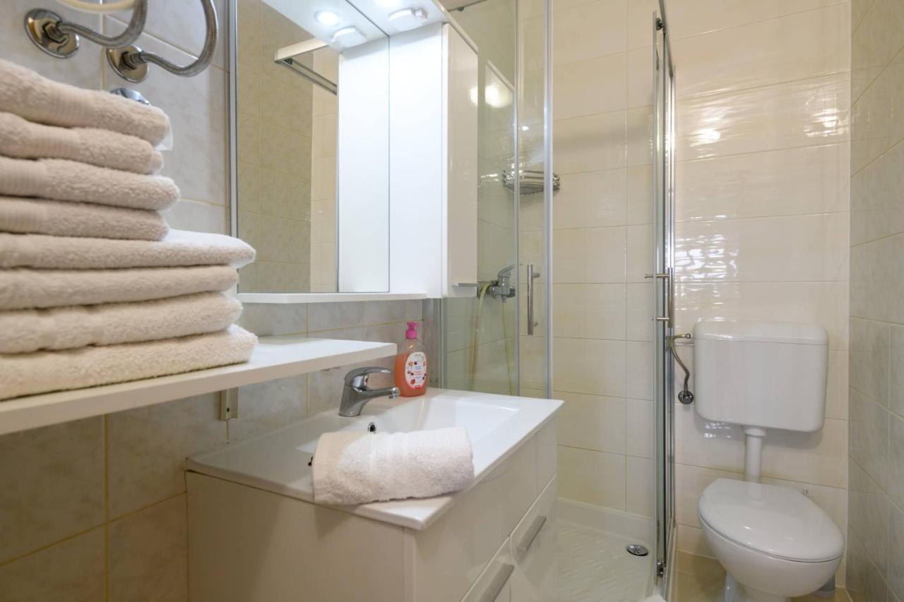 Apartments Somi Porec Ngoại thất bức ảnh