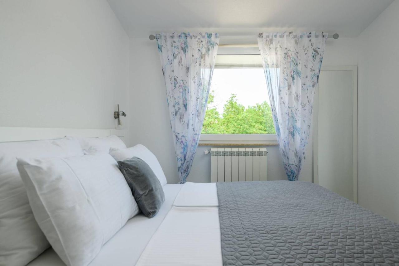 Apartments Somi Porec Ngoại thất bức ảnh